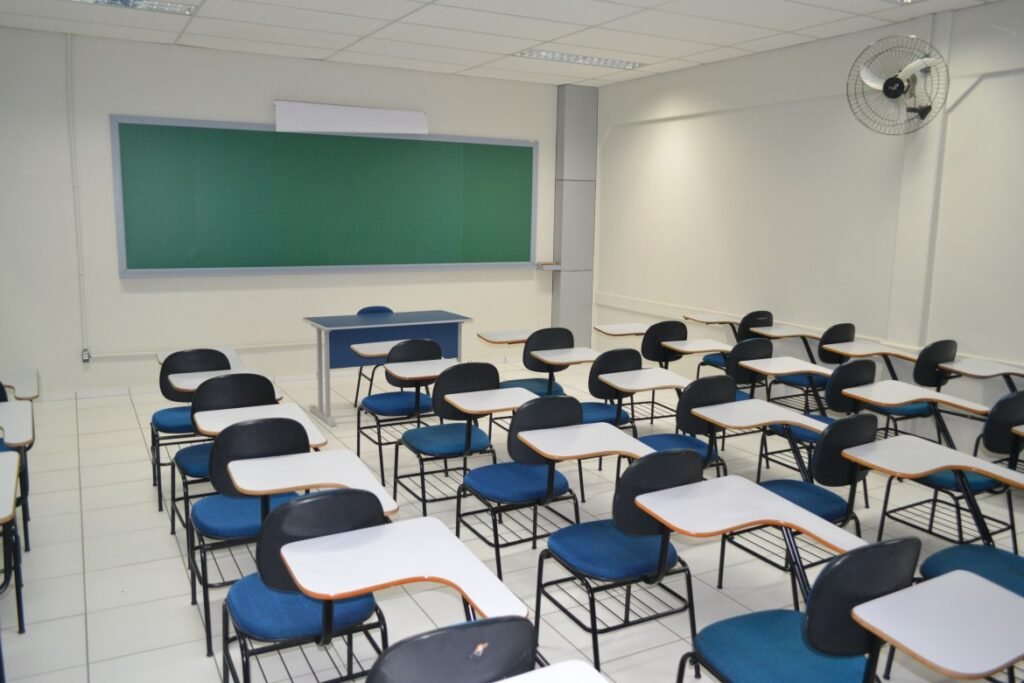Em Alagoas, 1 em cada 3 candidatos não concluiu o Ensino Médio (Foto: Centro Universitário UniGuairacá)