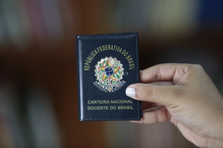 Qualquer professor pode solicitar a Carteira Nacional Docente? Saiba aqui 1 Carteira Docente do Brasil (Foto: Ministério da Educação)