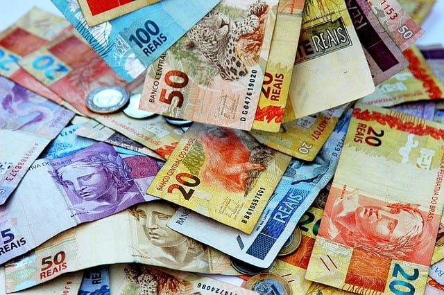 dinheiro reais - Afinal, por onde anda a cédula de R$ 1?